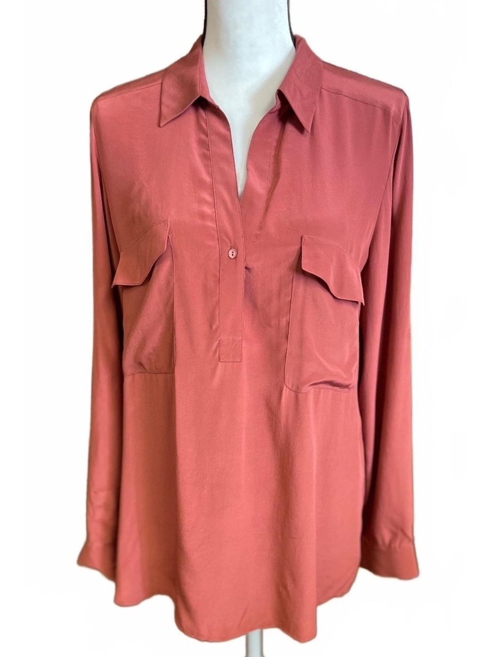 Eileen Fisher NWT silk blouse with roll tab sleeves medium